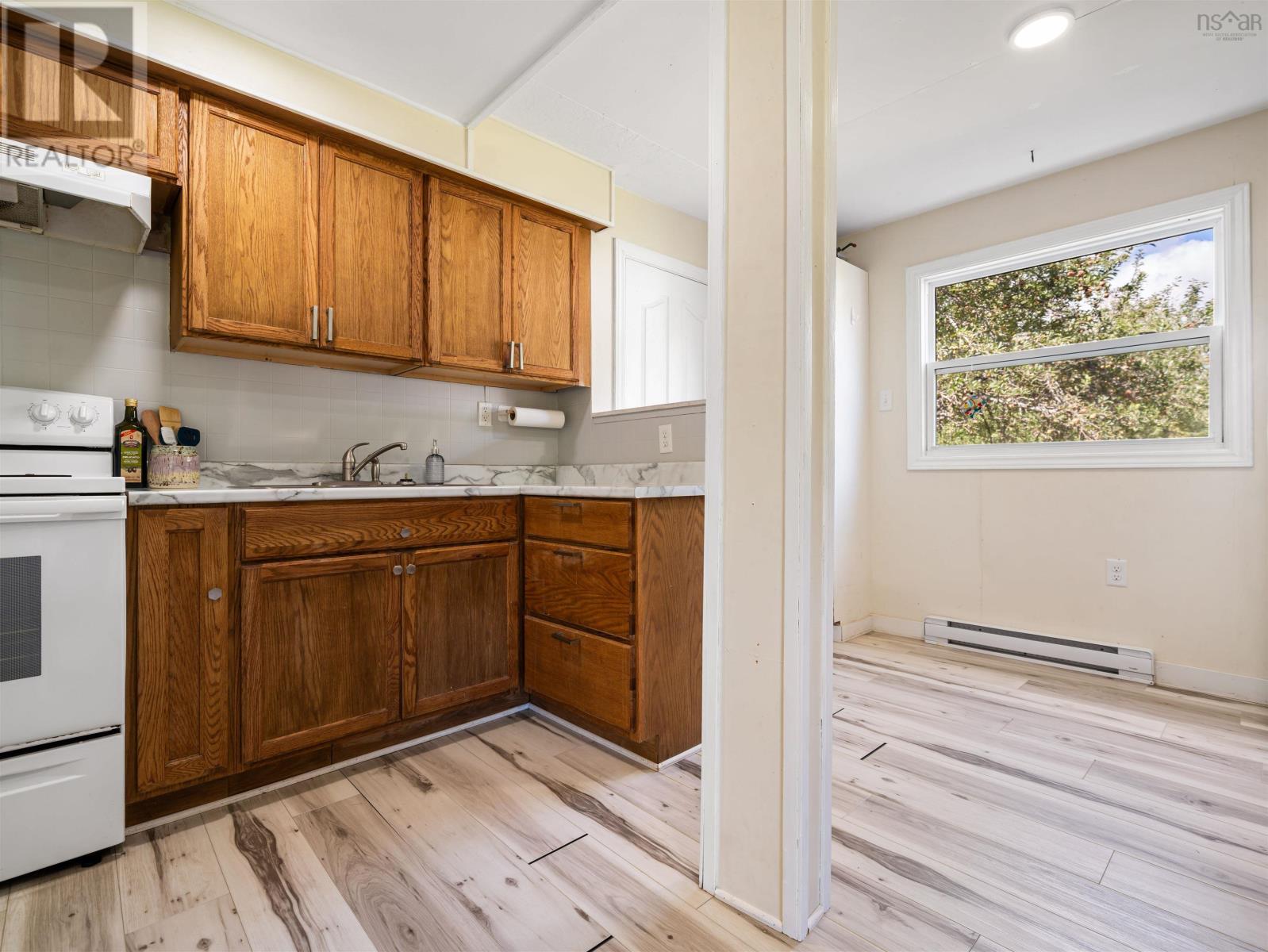 98 Dyke Road Property Photo 18