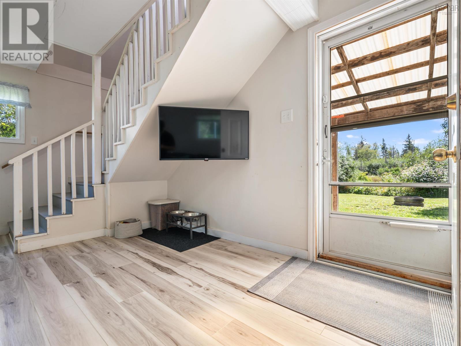 98 Dyke Road Property Photo 30