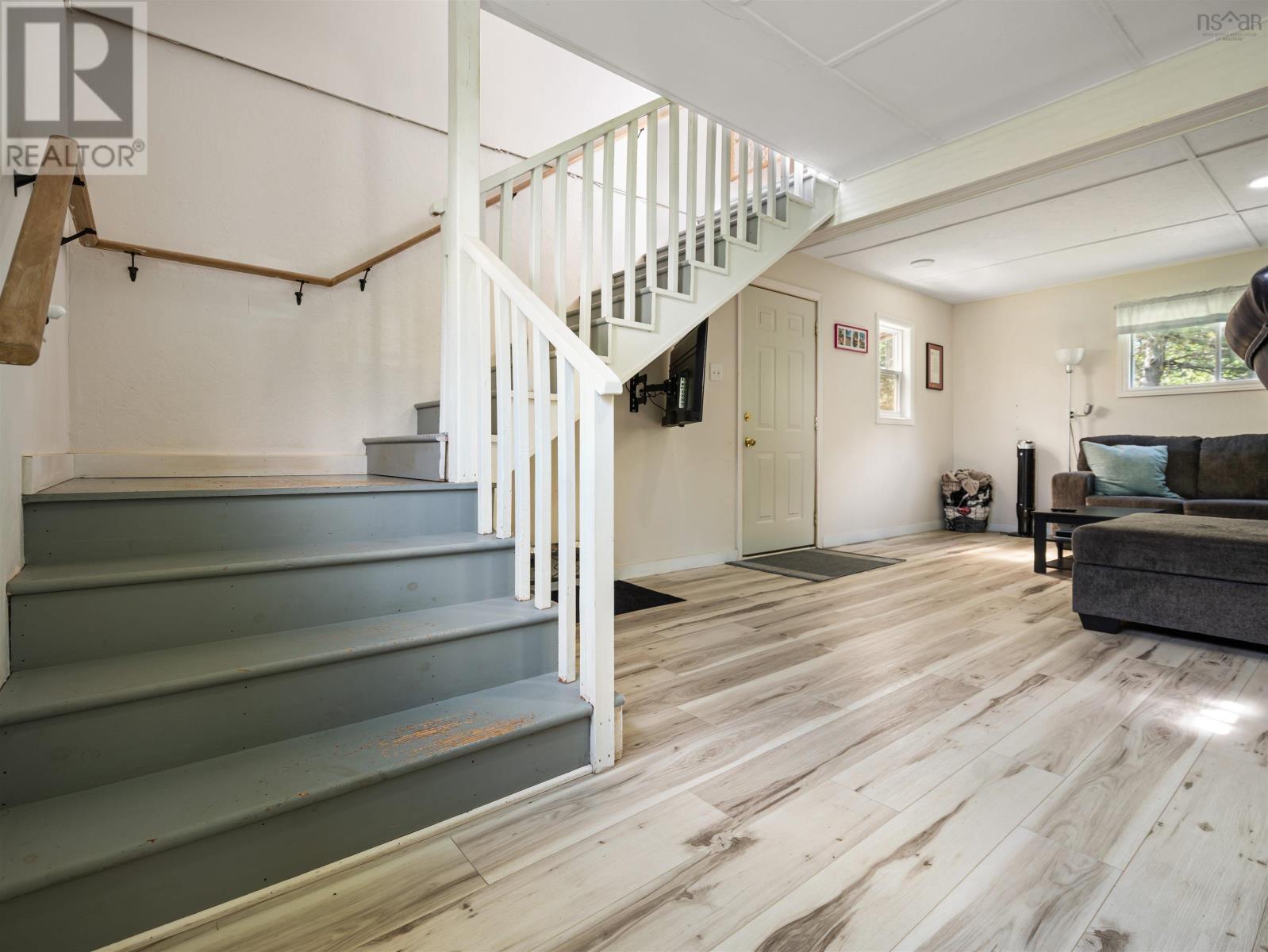 98 Dyke Road Property Photo 32