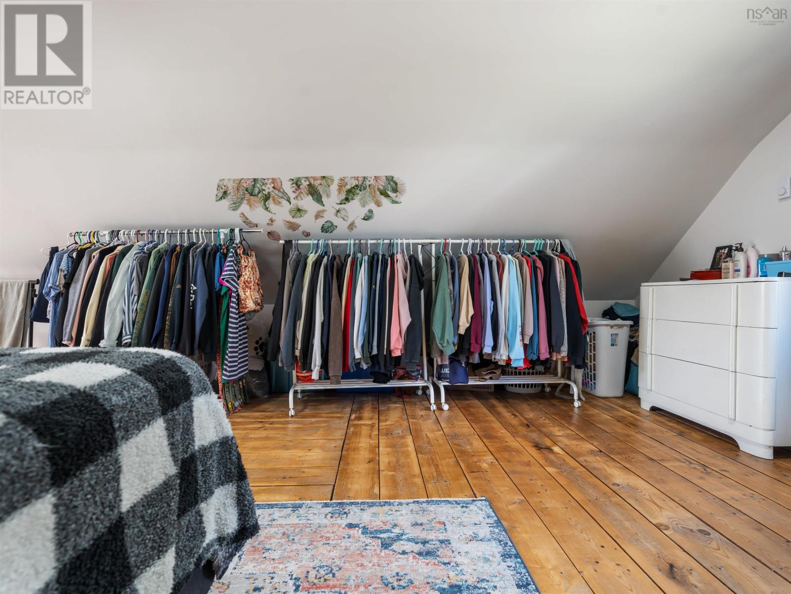 98 Dyke Road Property Photo 37