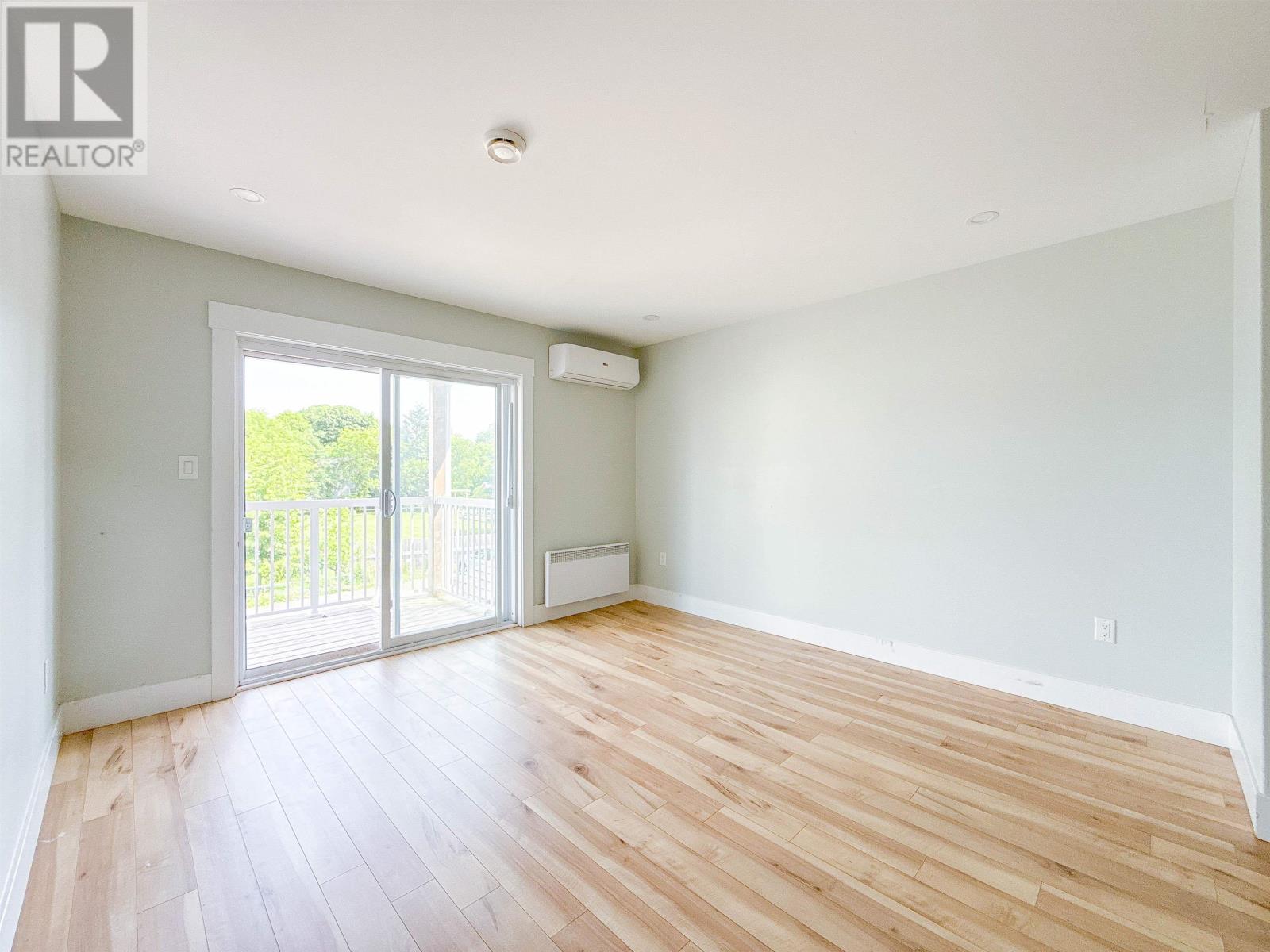 55/63 Russell Street Property Photo 16