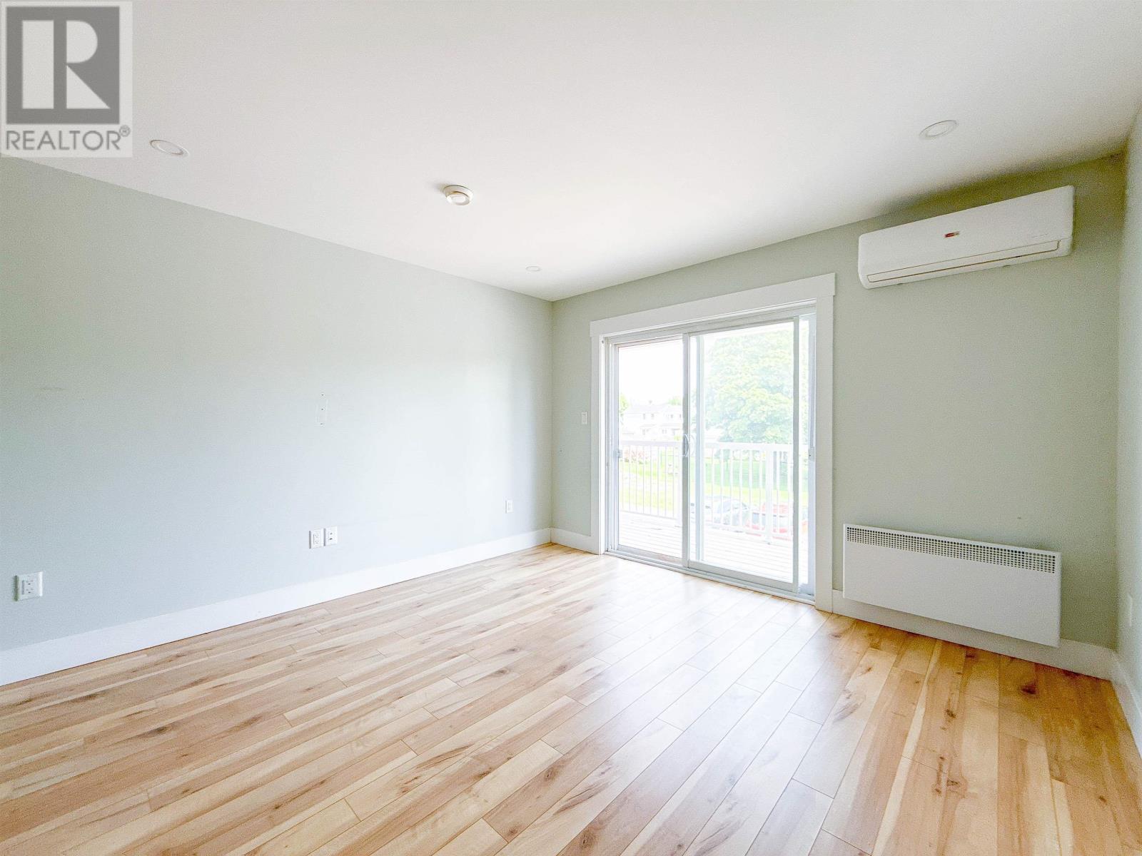 55/63 Russell Street Property Photo 17