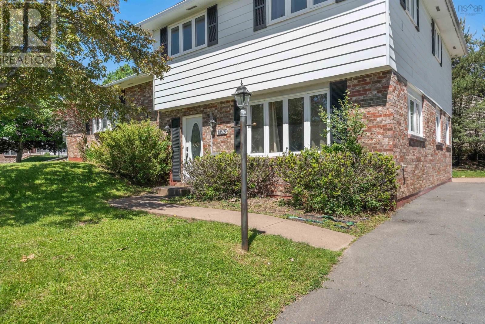 163 York Street