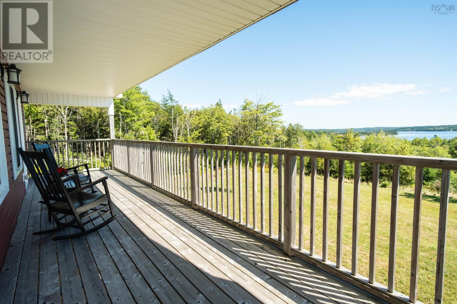 30 Hill St. Property Photo 6