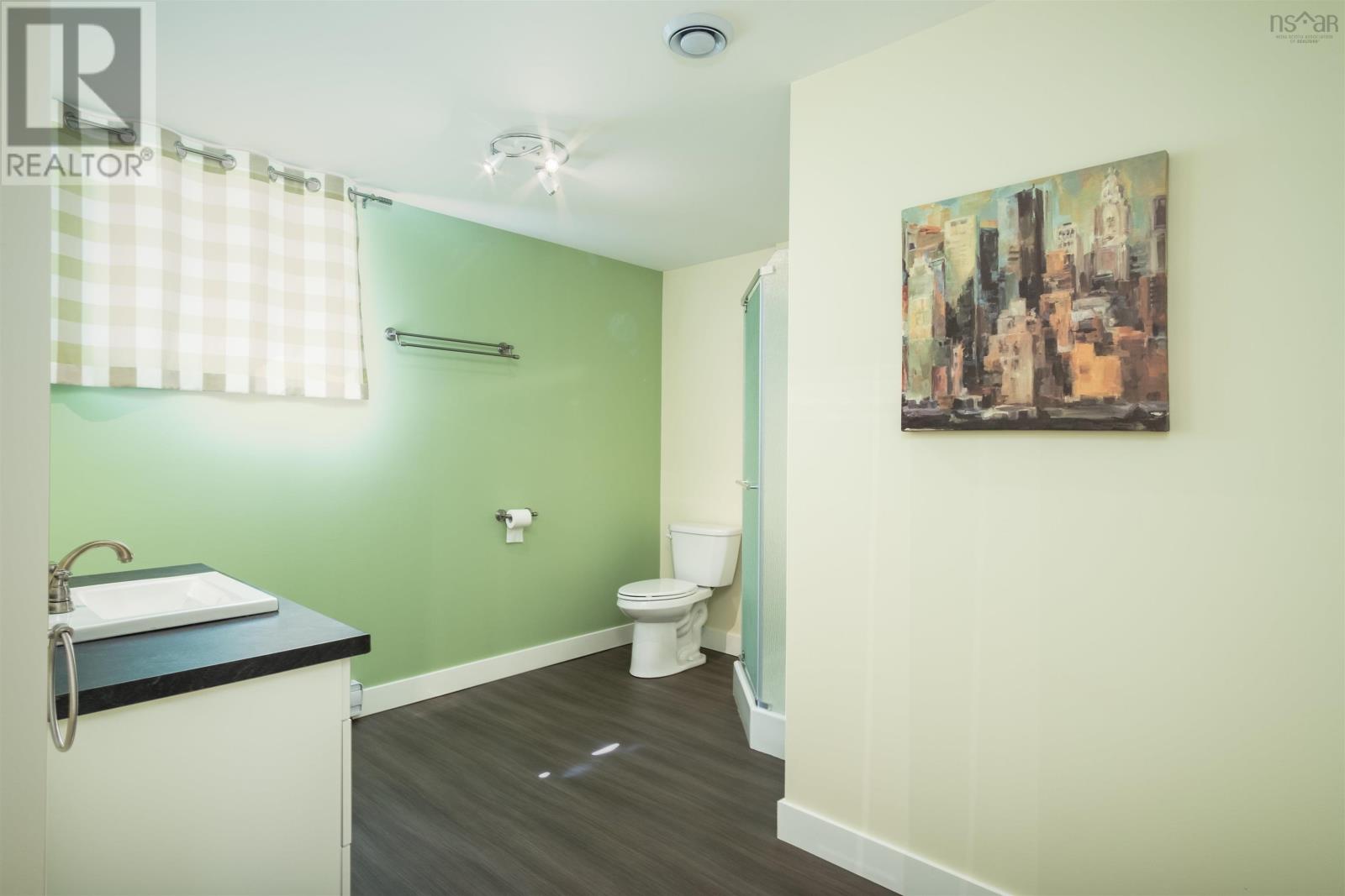 30 Hill St. Property Photo 24