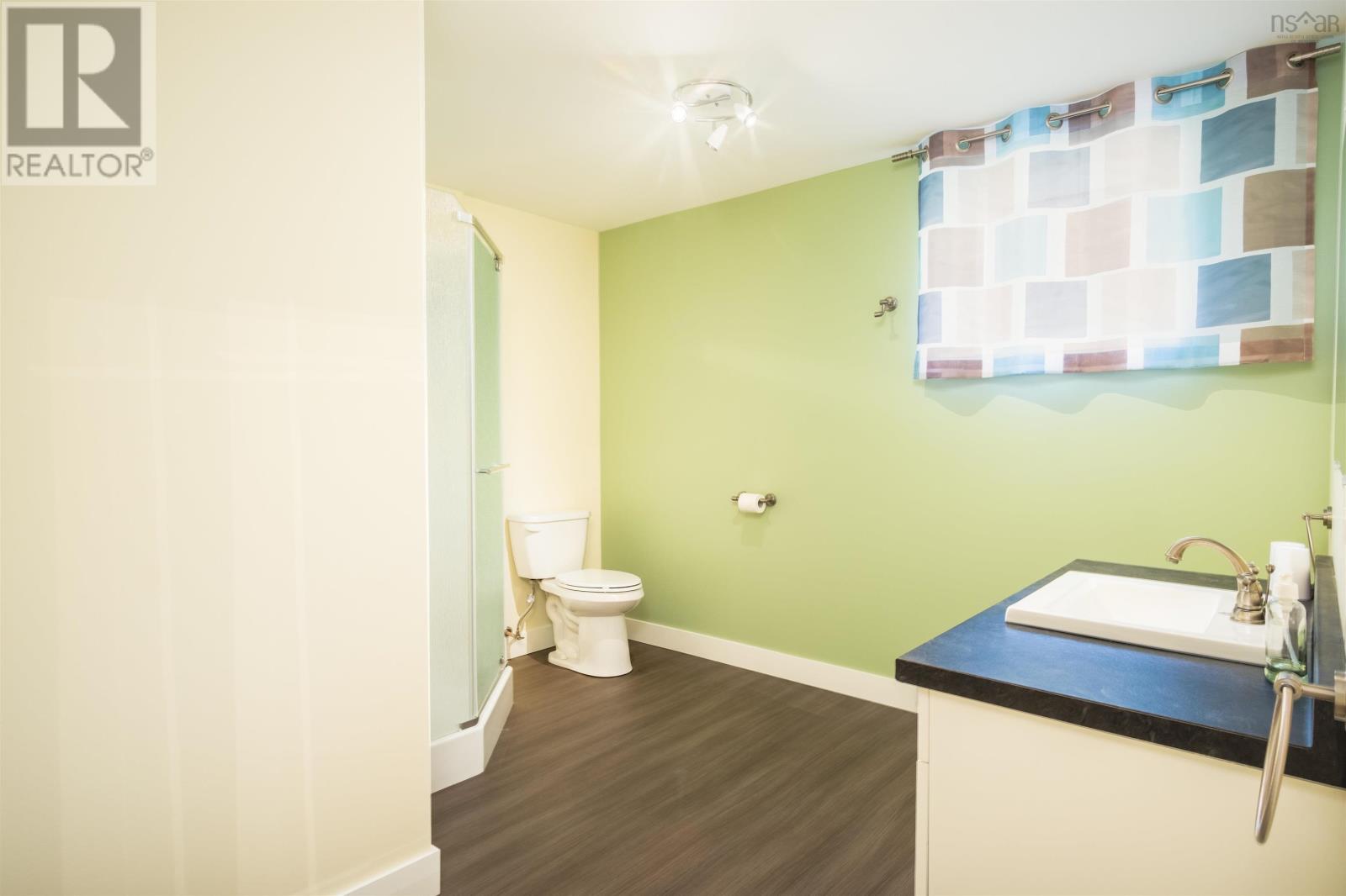 30 Hill St. Property Photo 27
