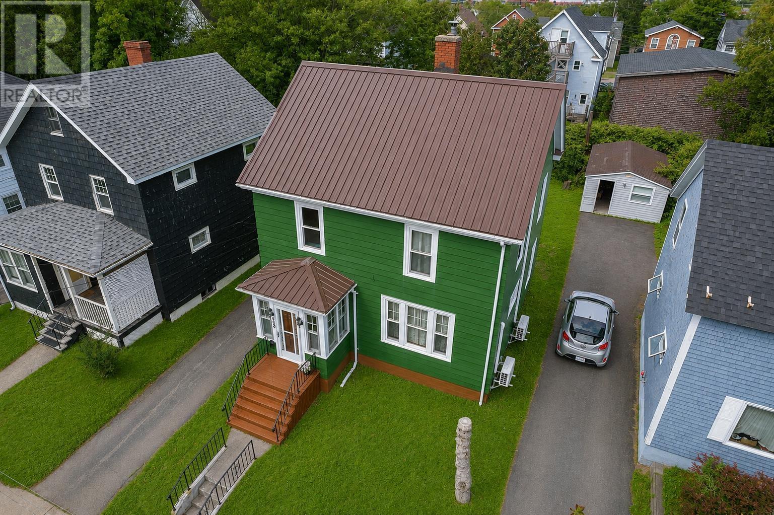 269 Union Street Property Photo 8