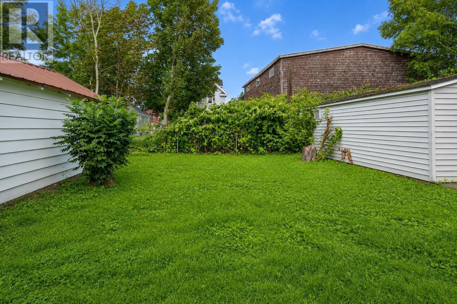 269 Union Street Property Photo 10