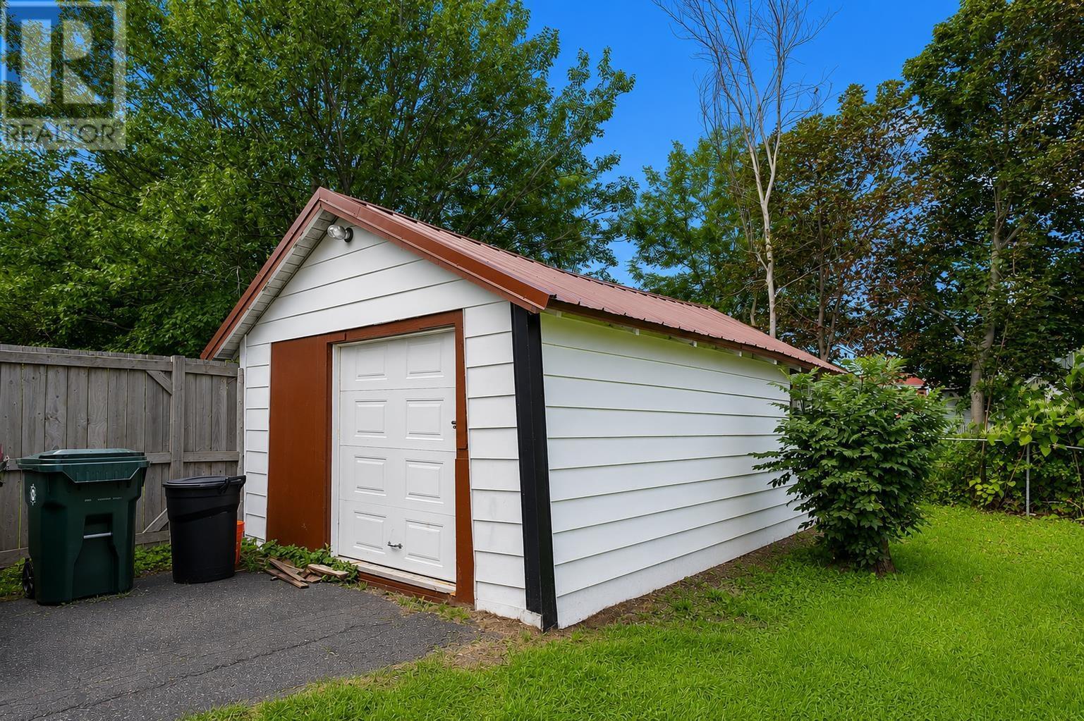 269 Union Street Property Photo 11