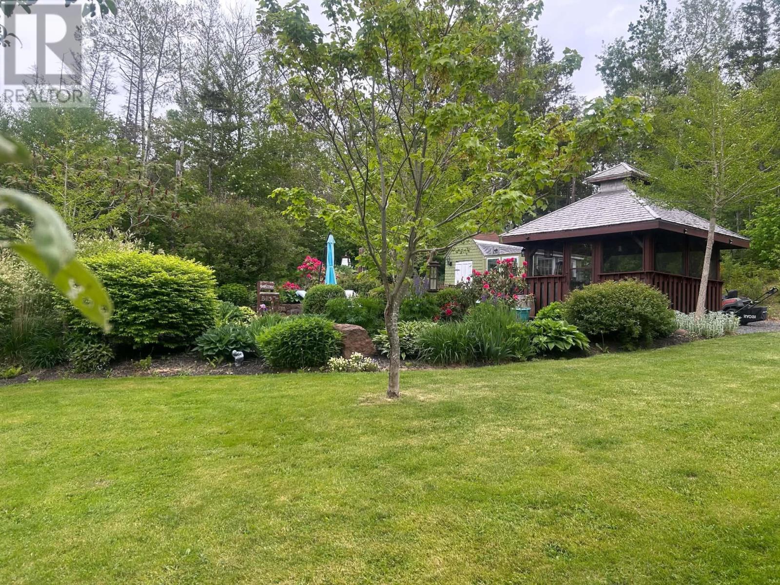 33 Frasers Lane Property Photo 11
