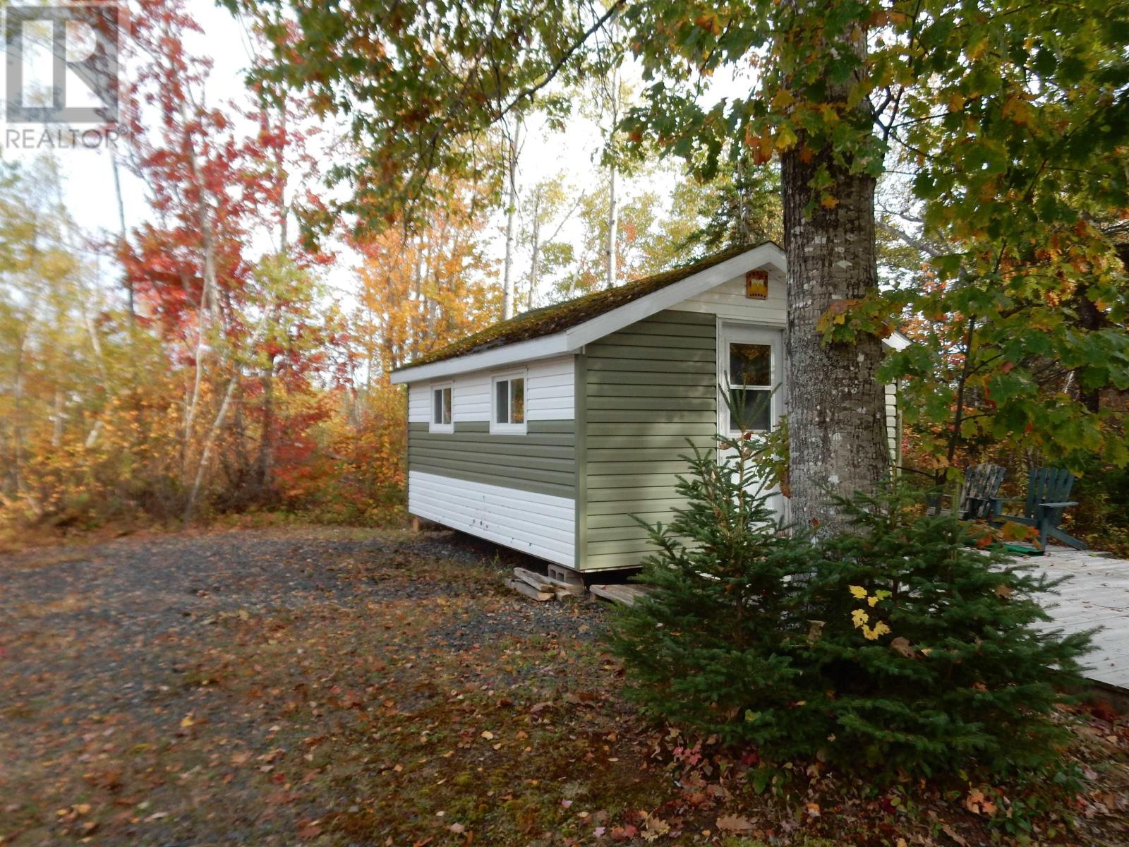 Highway 6 Property Photo 7