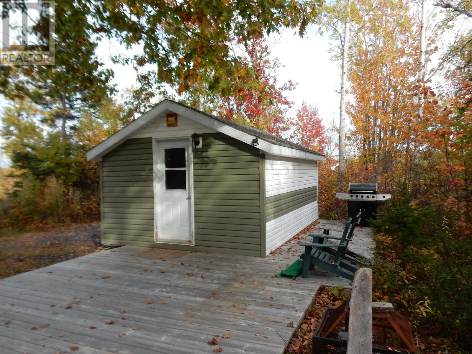 Highway 6 Property Photo 8