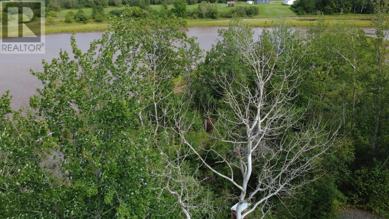 Highway 6 Property Photo 10