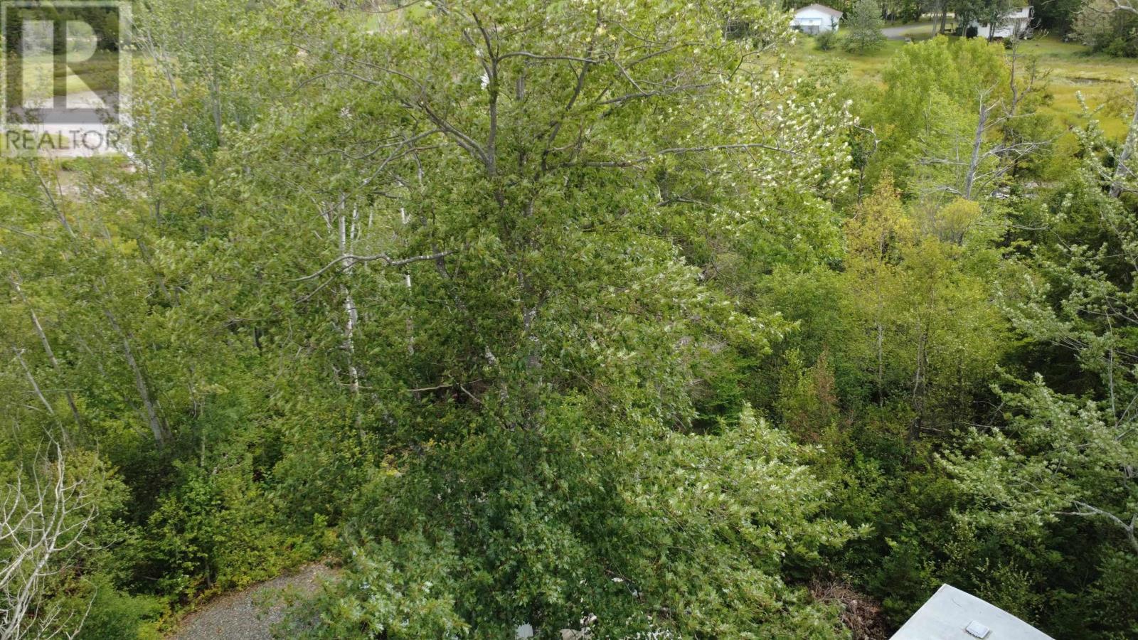 Highway 6 Property Photo 12