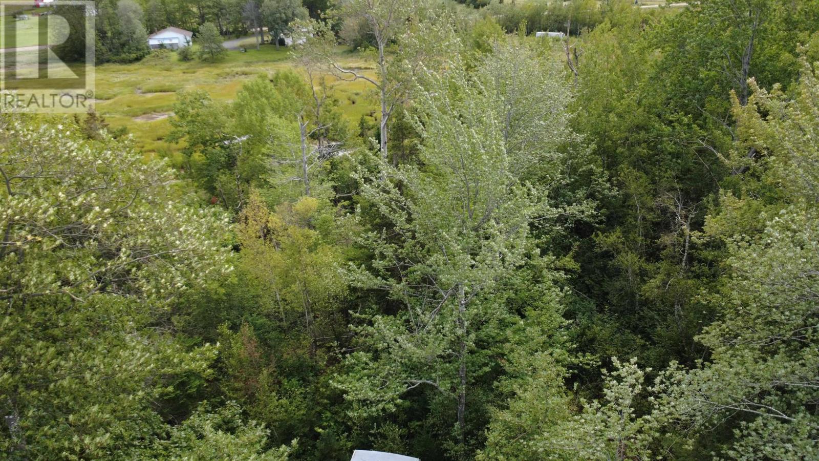 Highway 6 Property Photo 14