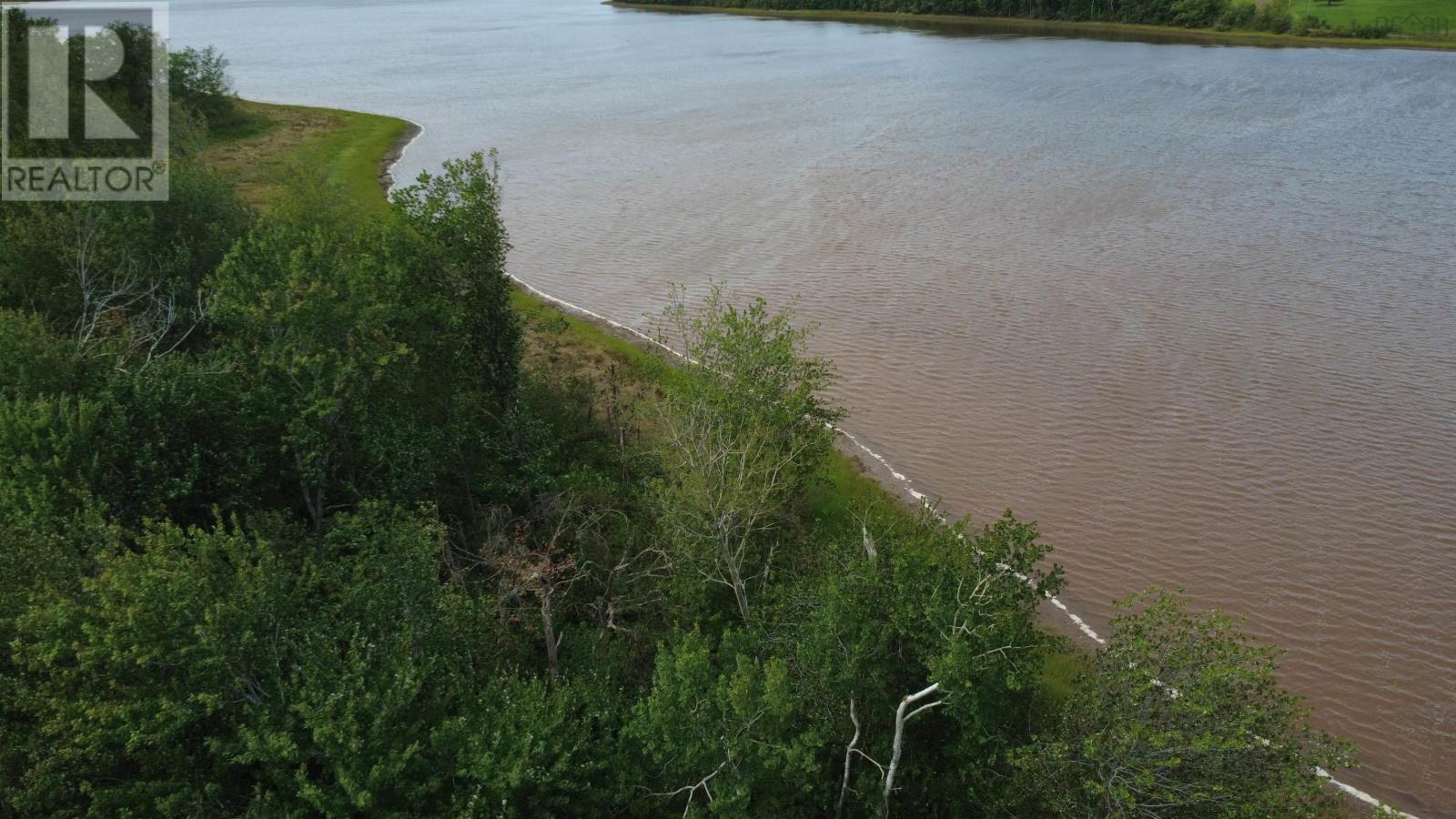Highway 6 Property Photo 18