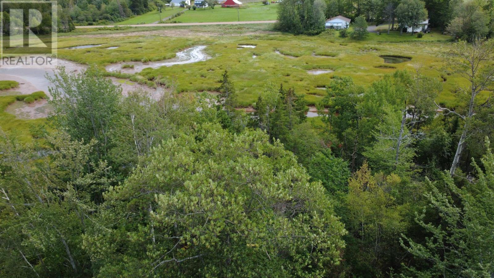 Highway 6 Property Photo 23