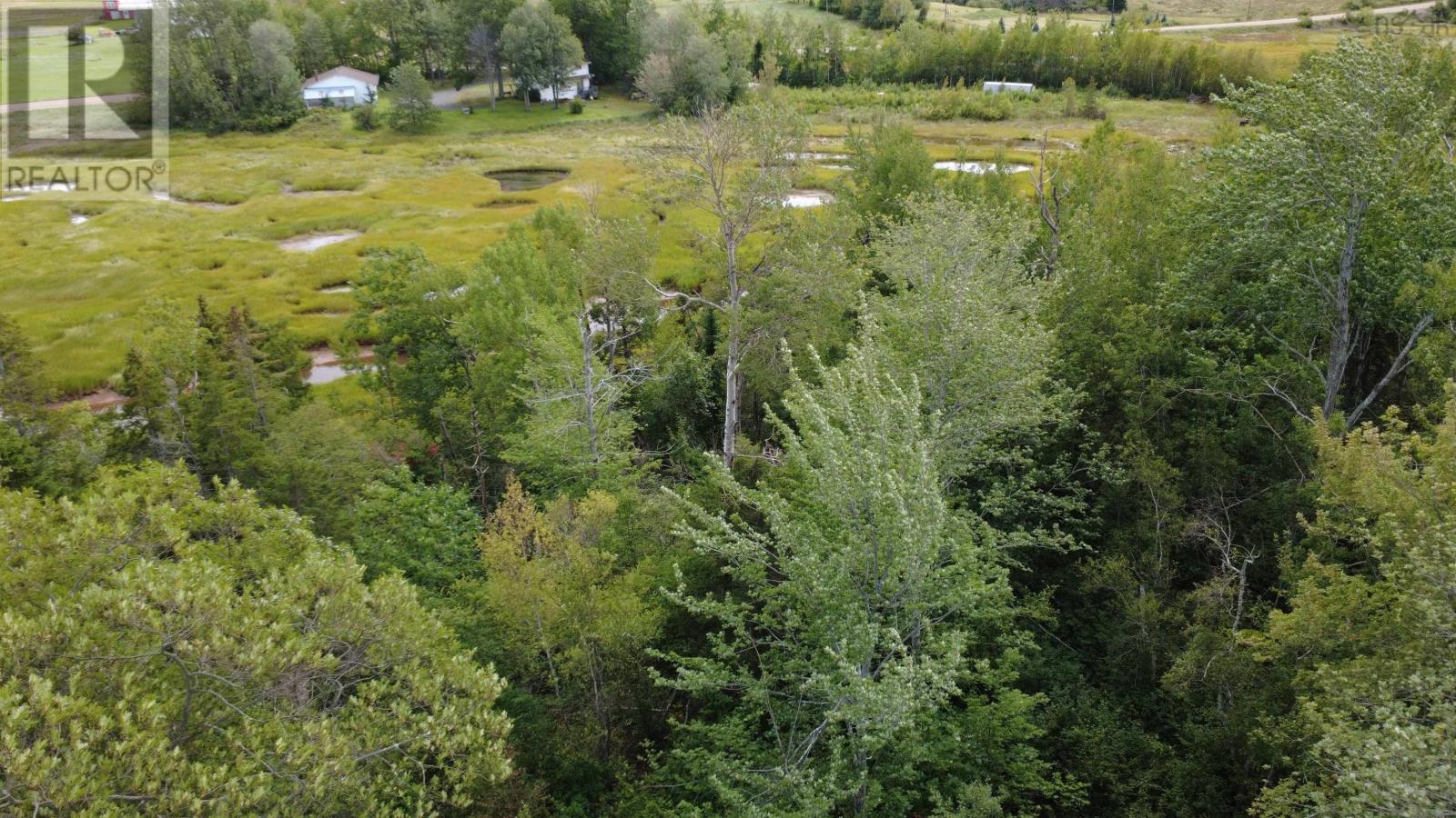 Highway 6 Property Photo 24