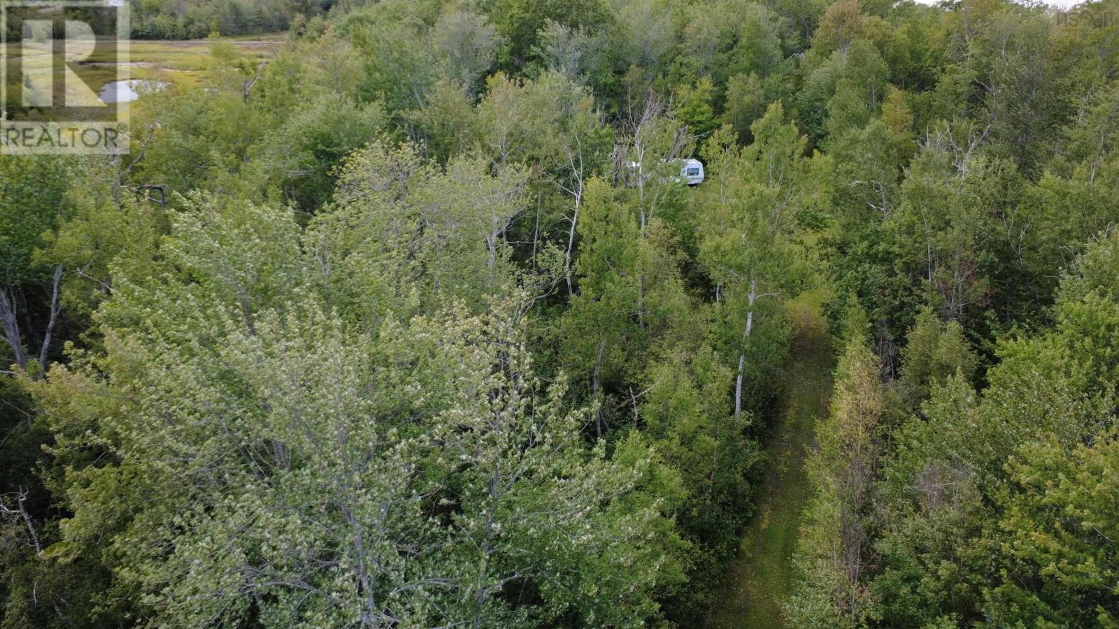 Highway 6 Property Photo 26