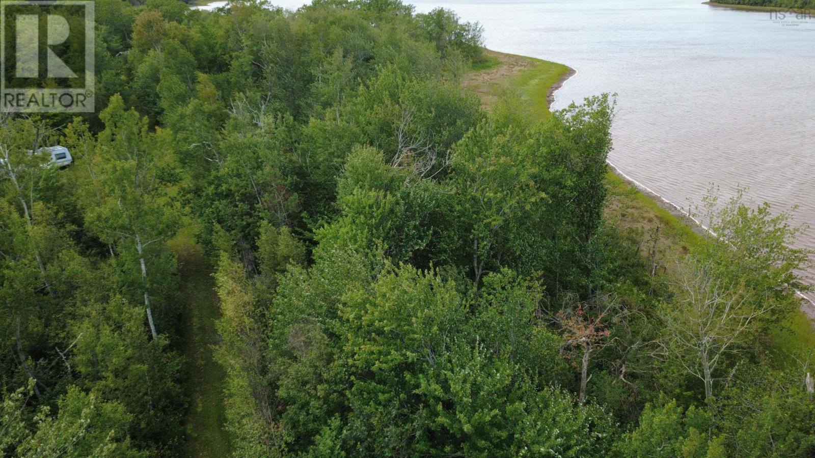 Highway 6 Property Photo 28
