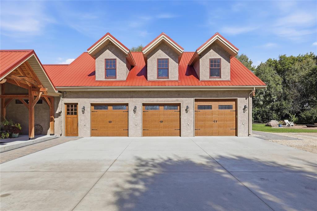 32022 Rat River Road Property Photo 4