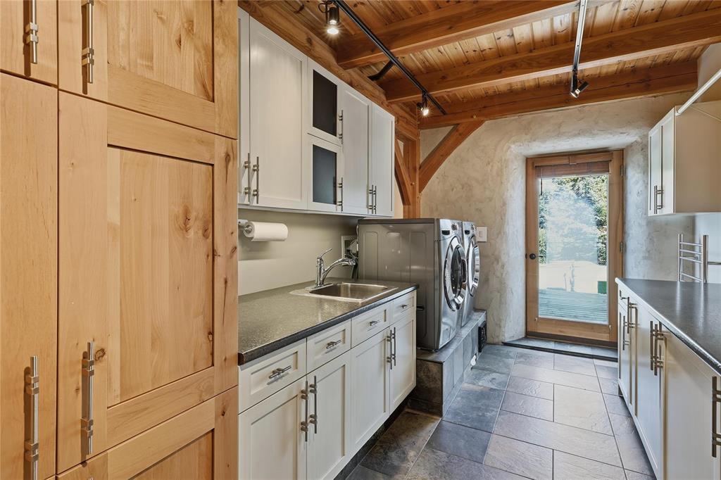 32022 Rat River Road Property Photo 27