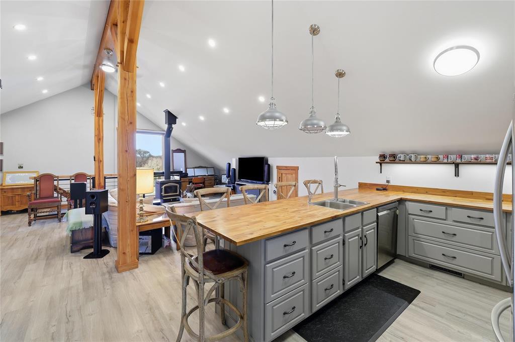 32022 Rat River Road Property Photo 46