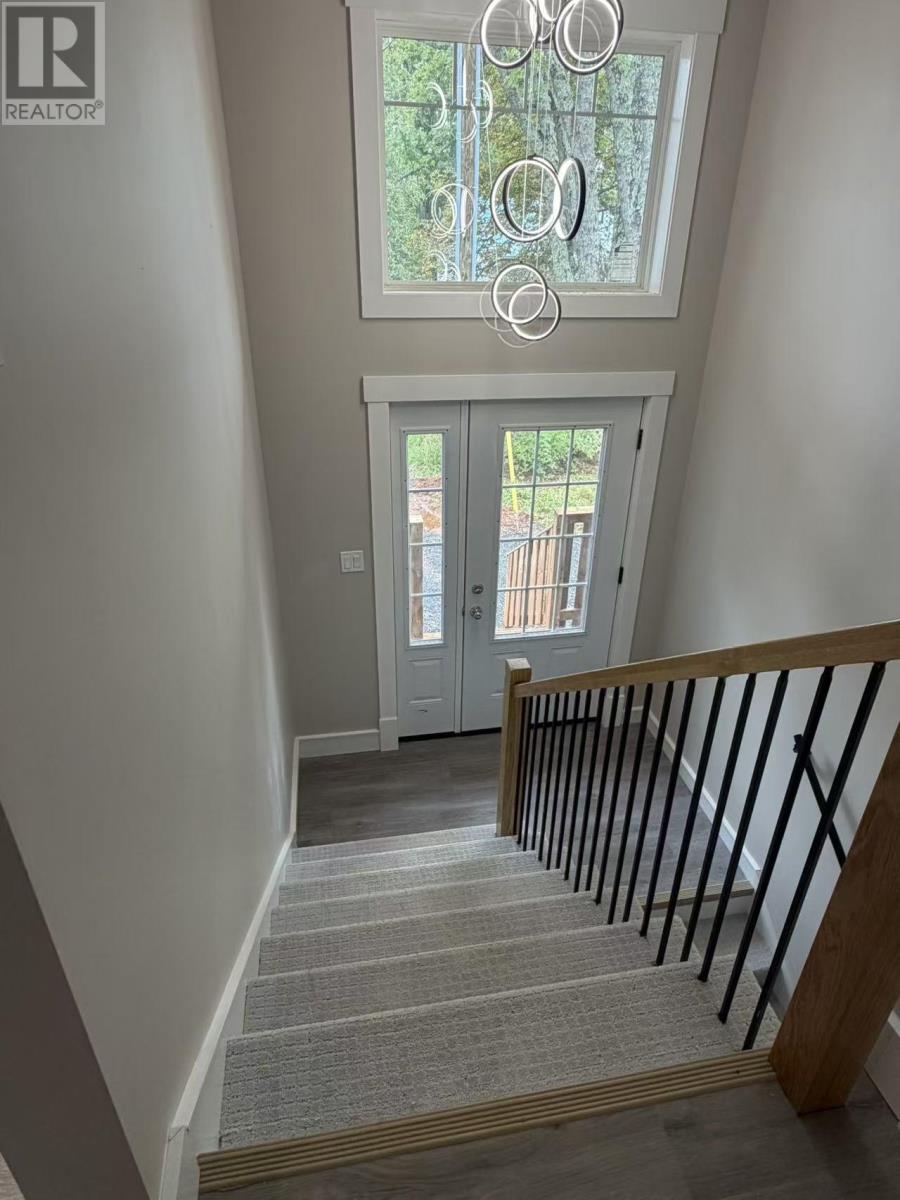 25 Riverside Drive Property Photo 2