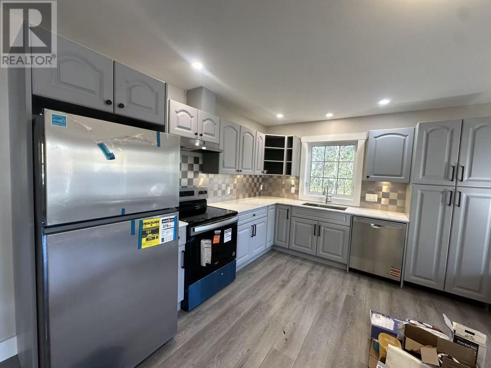25 Riverside Drive Property Photo 5