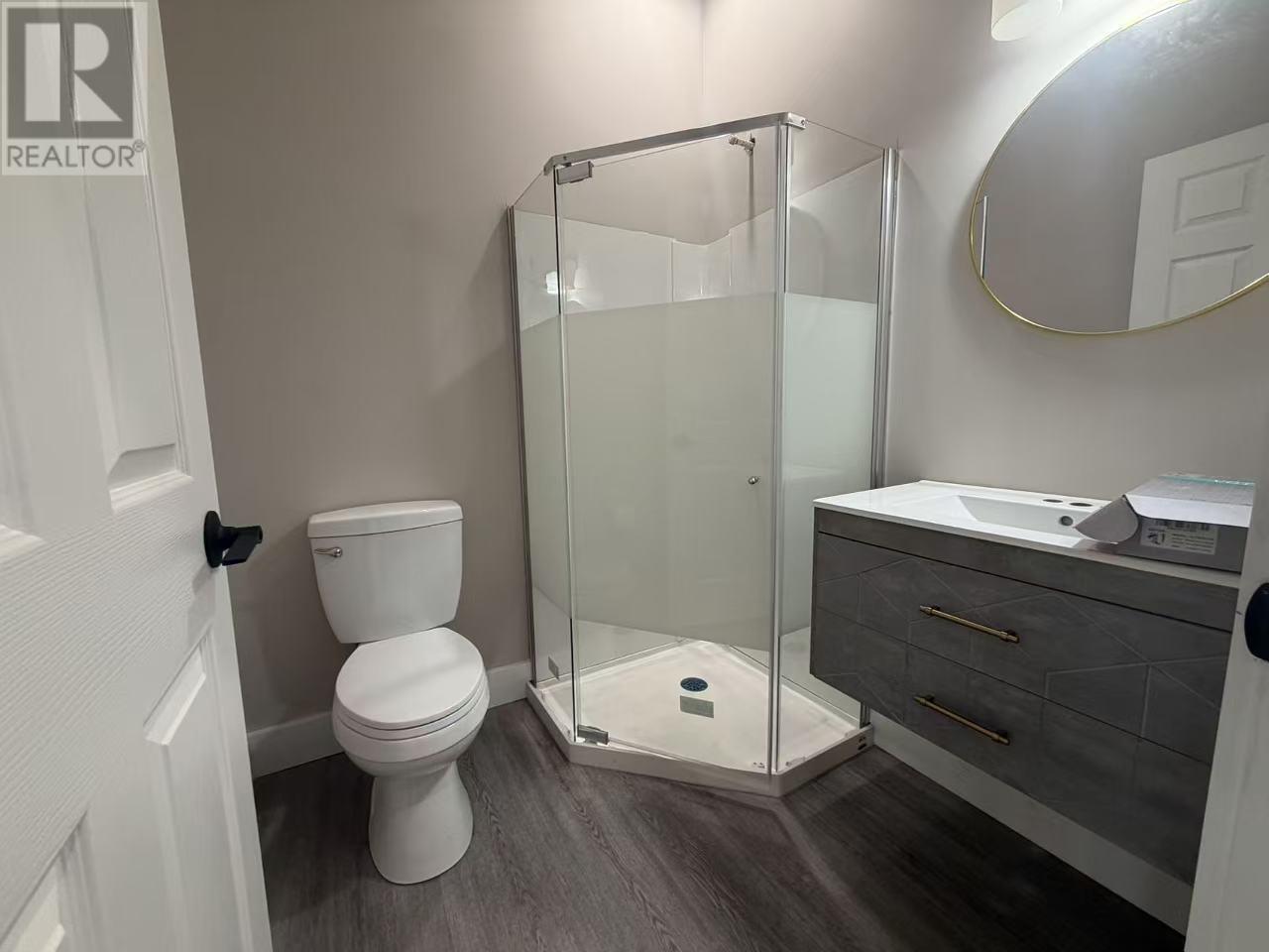 25 Riverside Drive Property Photo 18