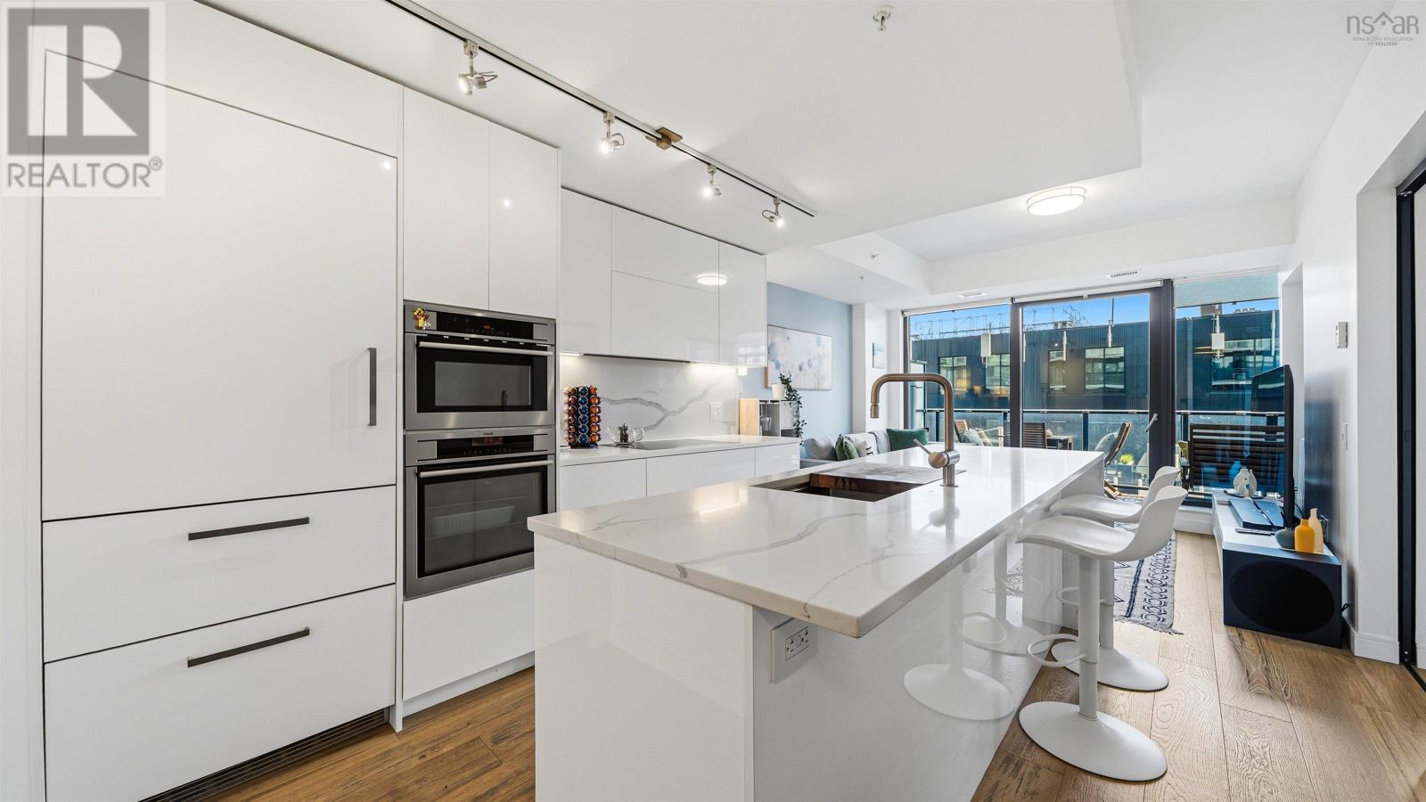 1406 1650 Granville Street Property Photo 1
