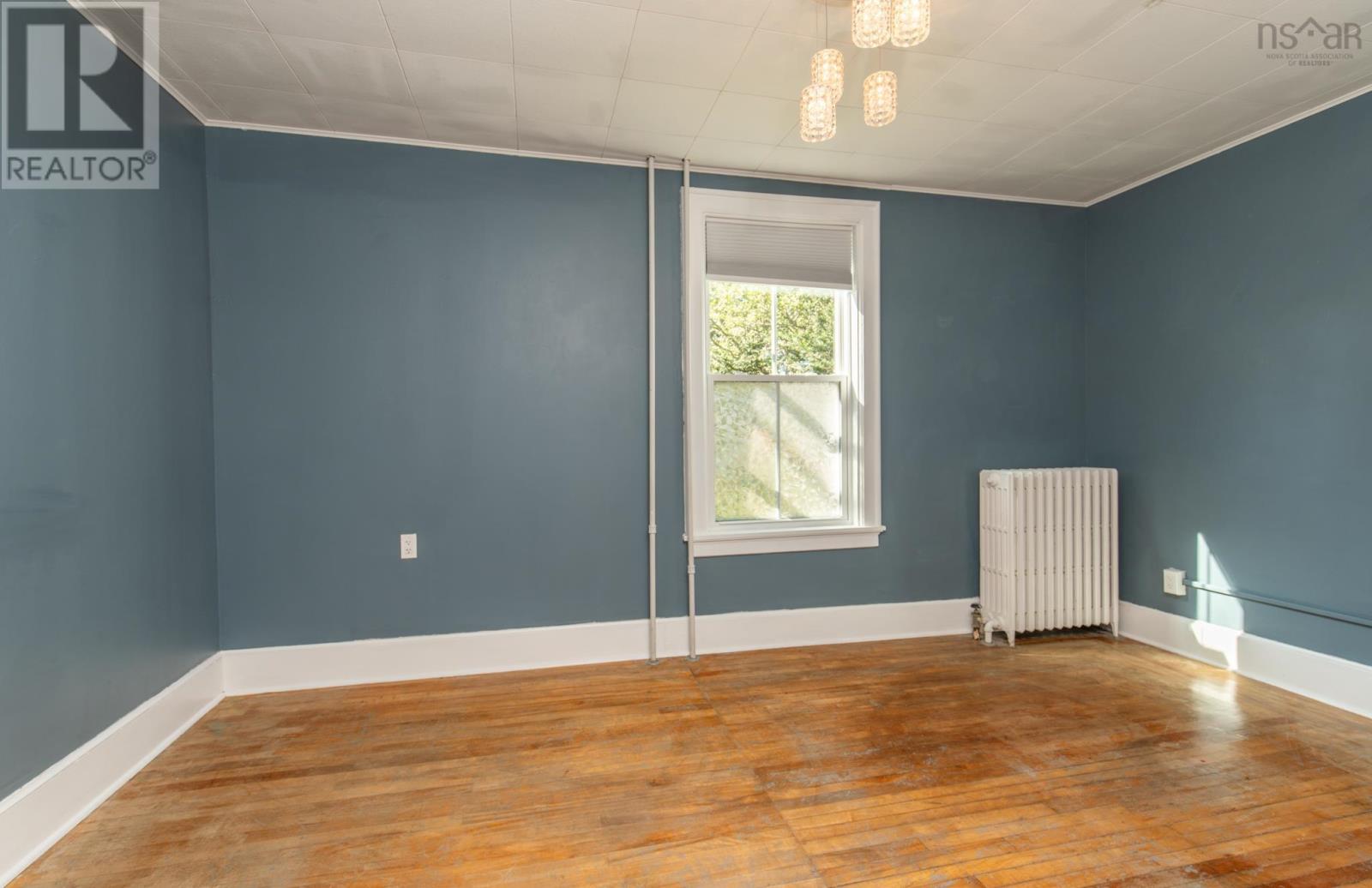 5 Parade Street Property Photo 17