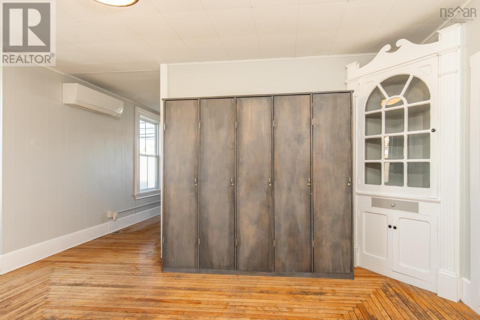 5 Parade Street Property Photo 18