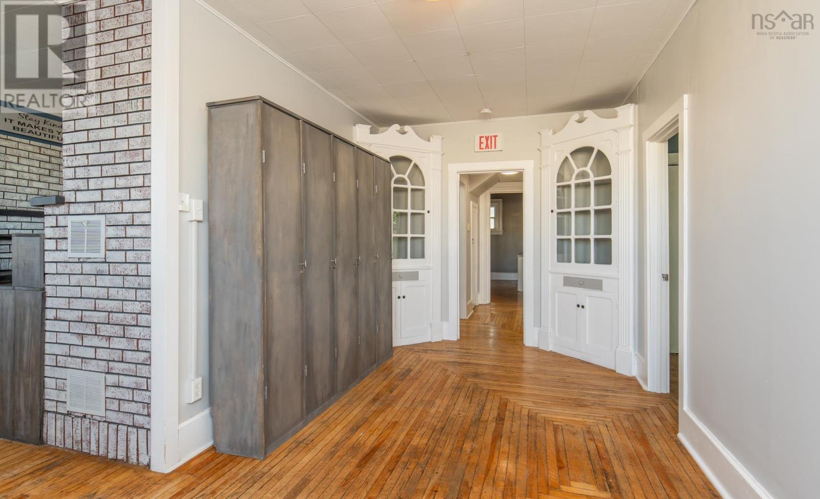 5 Parade Street Property Photo 19