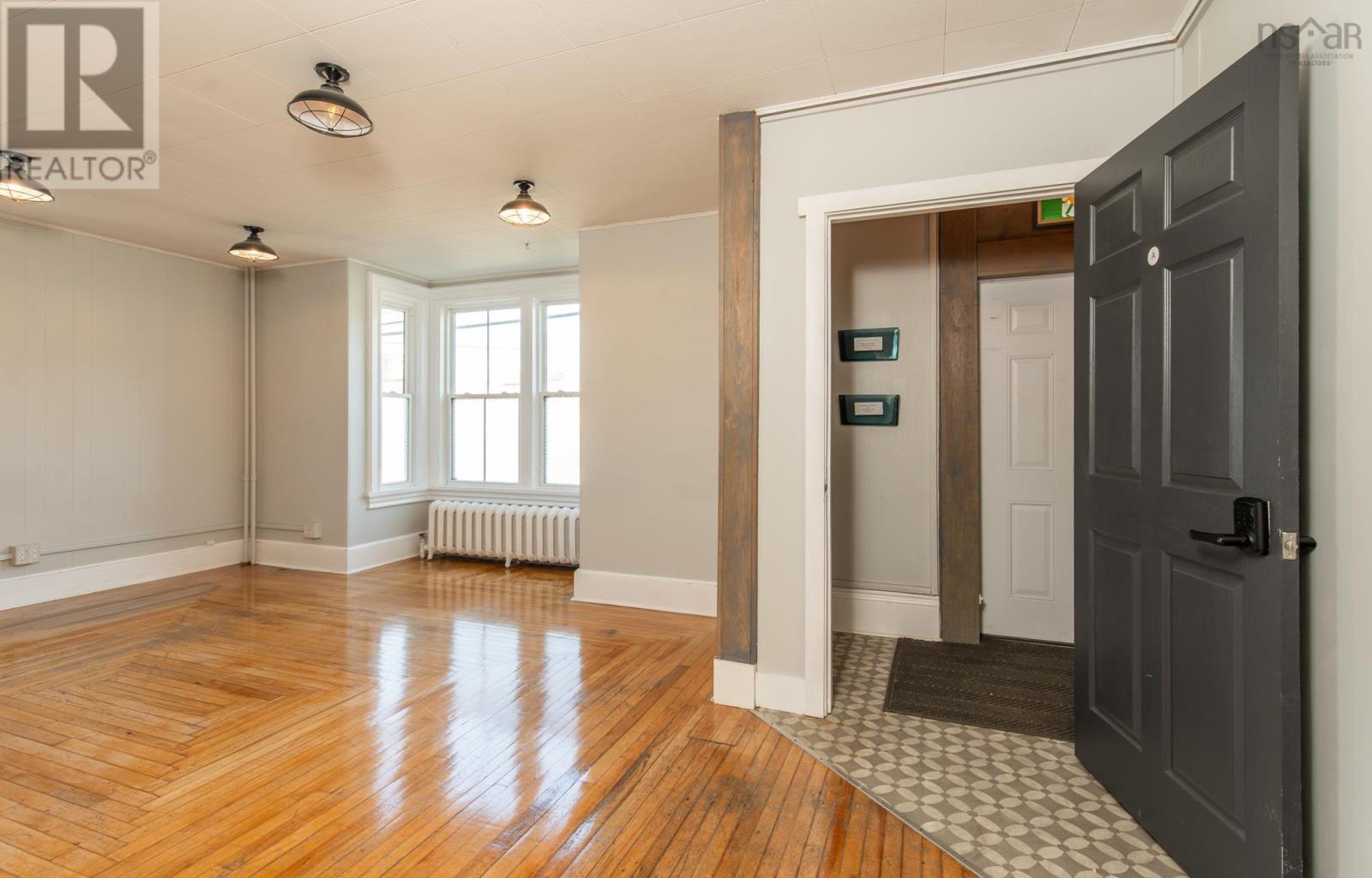 5 Parade Street Property Photo 23