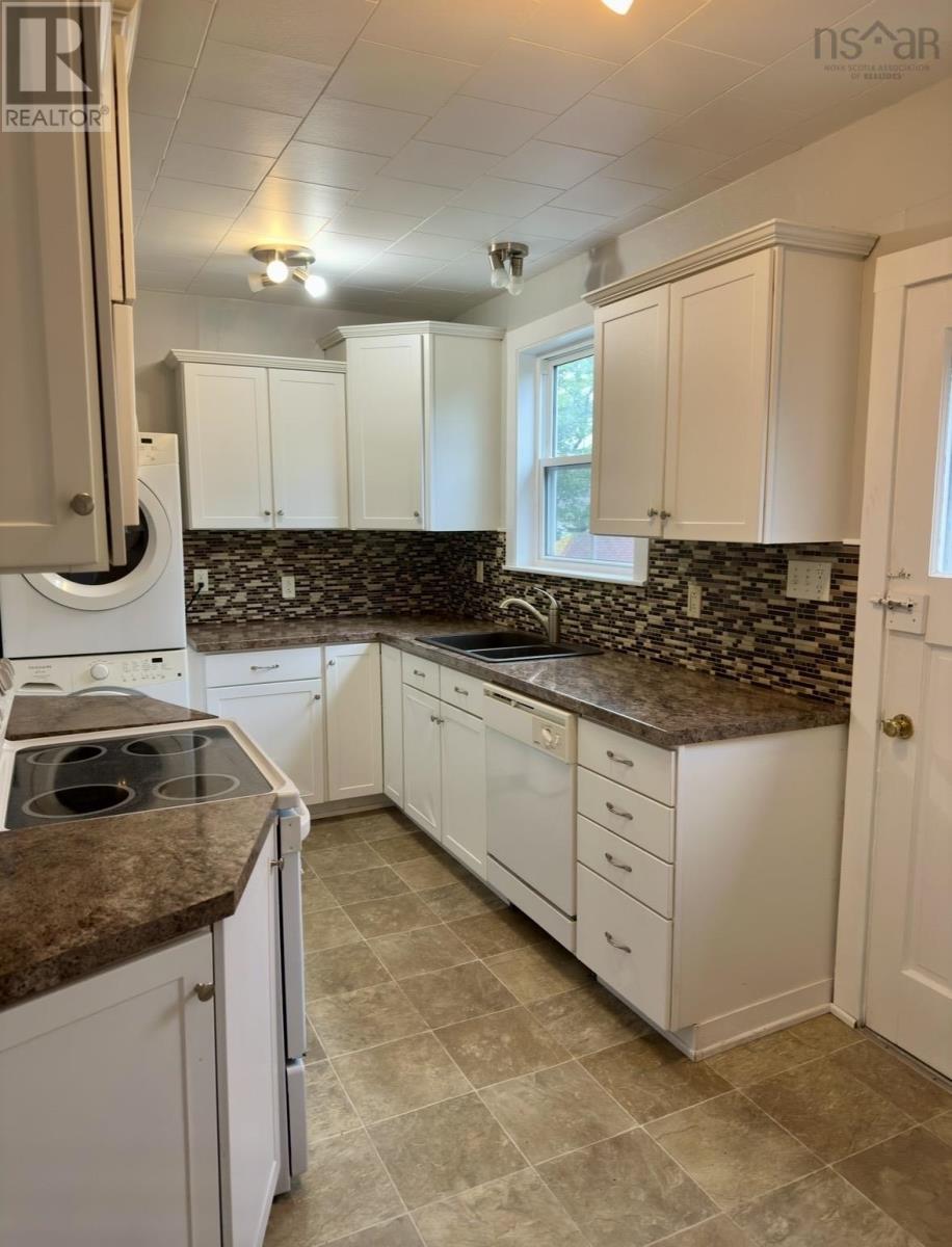 5 Parade Street Property Photo 31