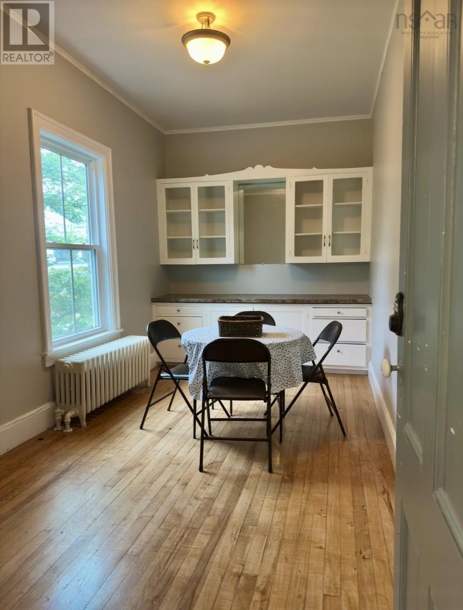 5 Parade Street Property Photo 34