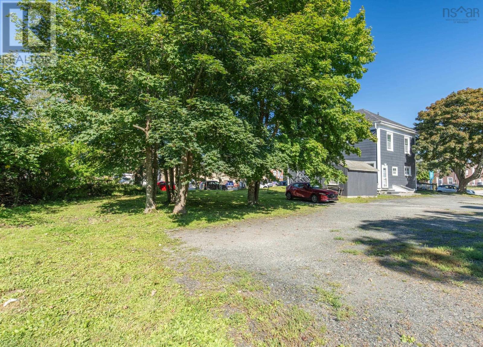 5 Parade Street Property Photo 36
