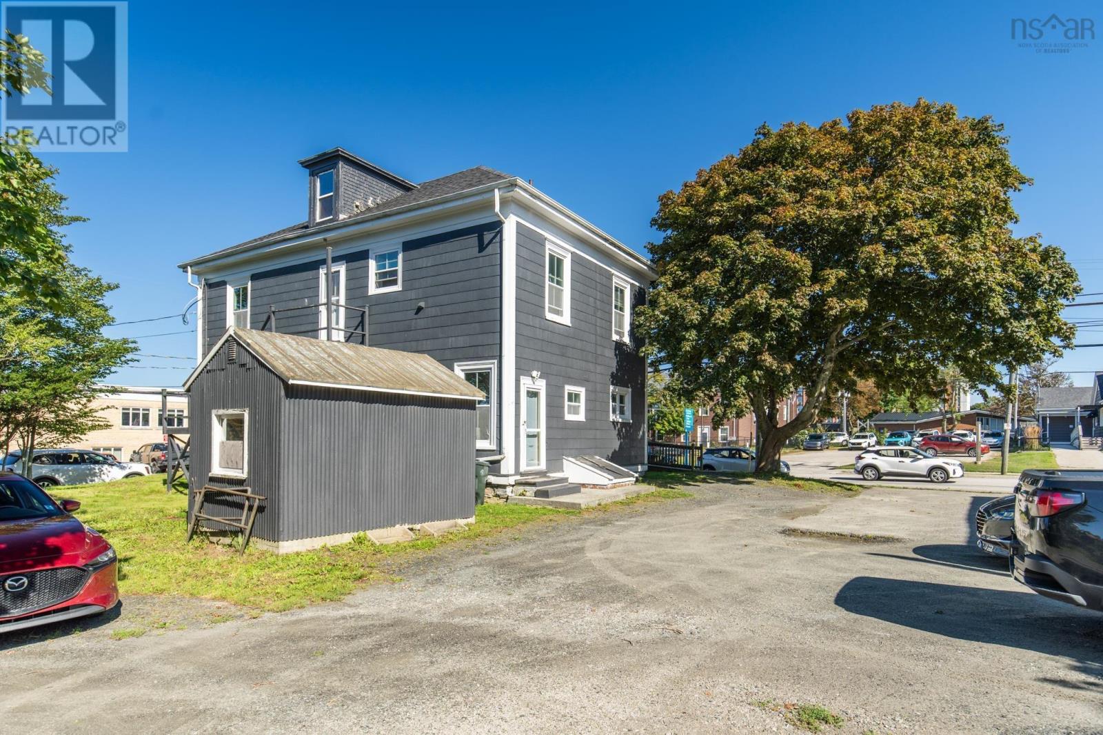 5 Parade Street Property Photo 37
