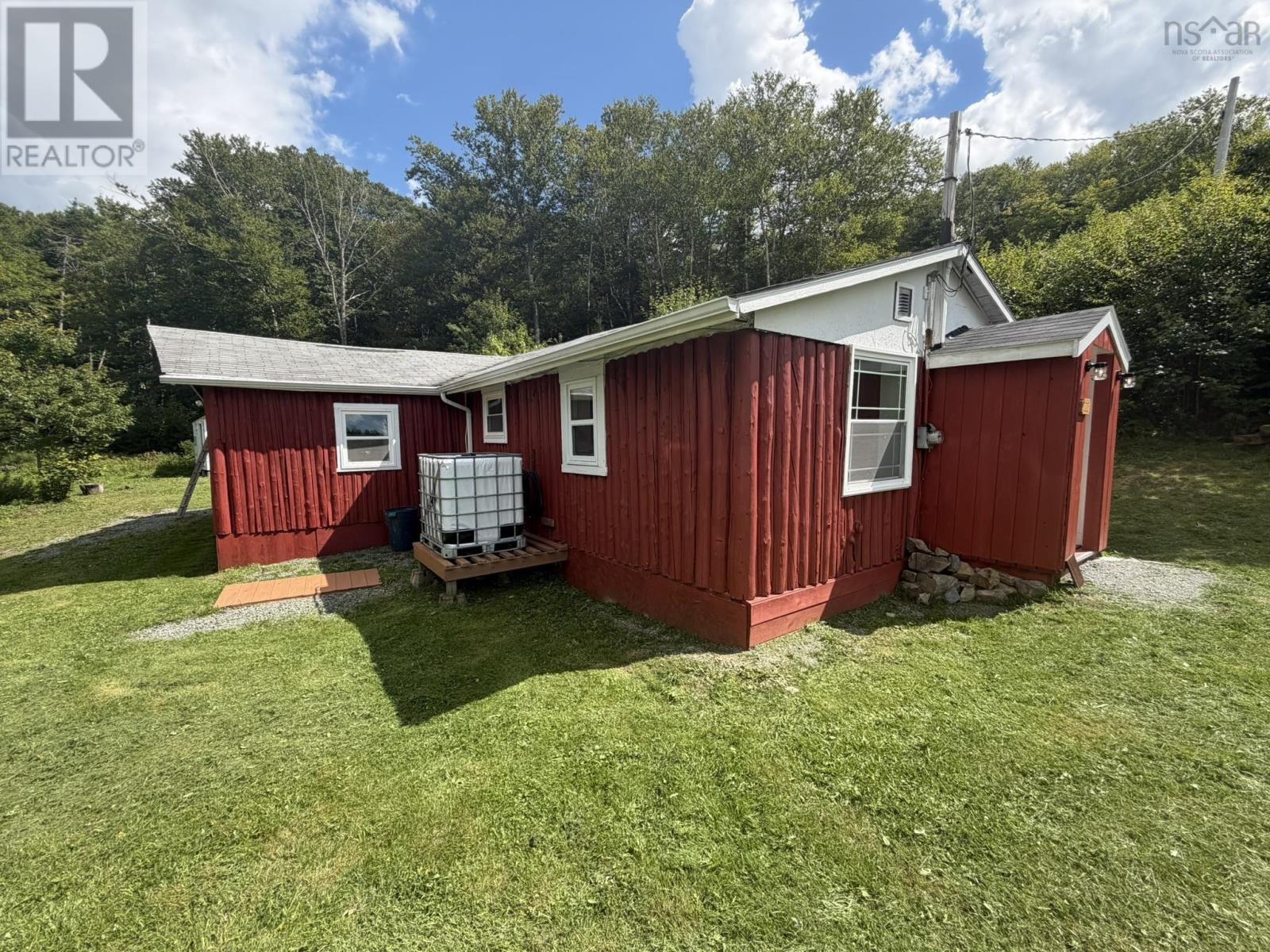 45 LEMMON HILL Road Property Photo 1