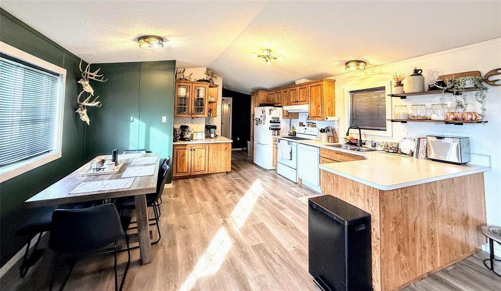 99149 82w Road Property Photo 3