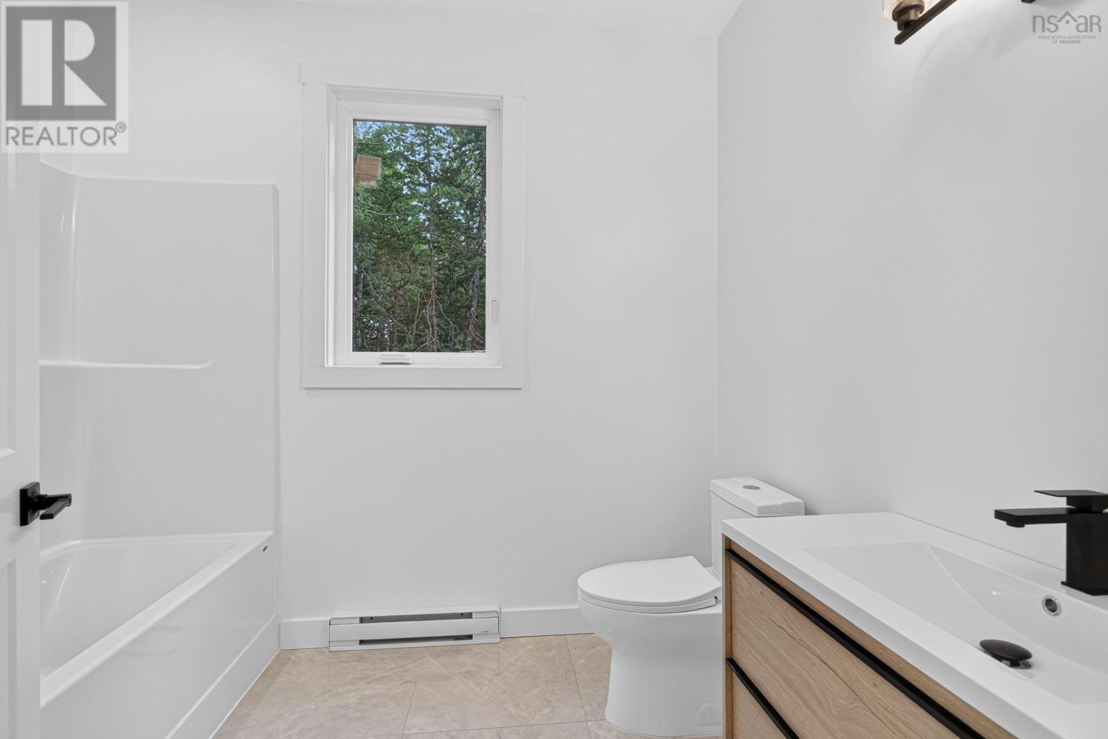 524/526 Perrin Drive Property Photo 28
