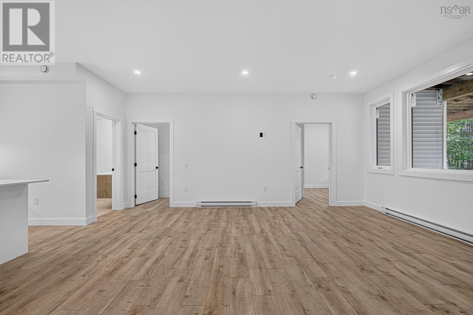 524/526 Perrin Drive Property Photo 36
