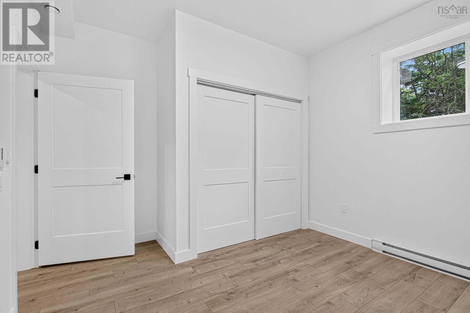 524/526 Perrin Drive Property Photo 44