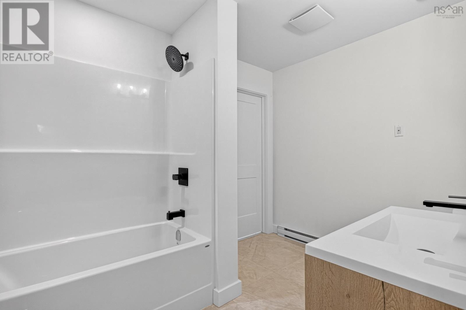 524/526 Perrin Drive Property Photo 46