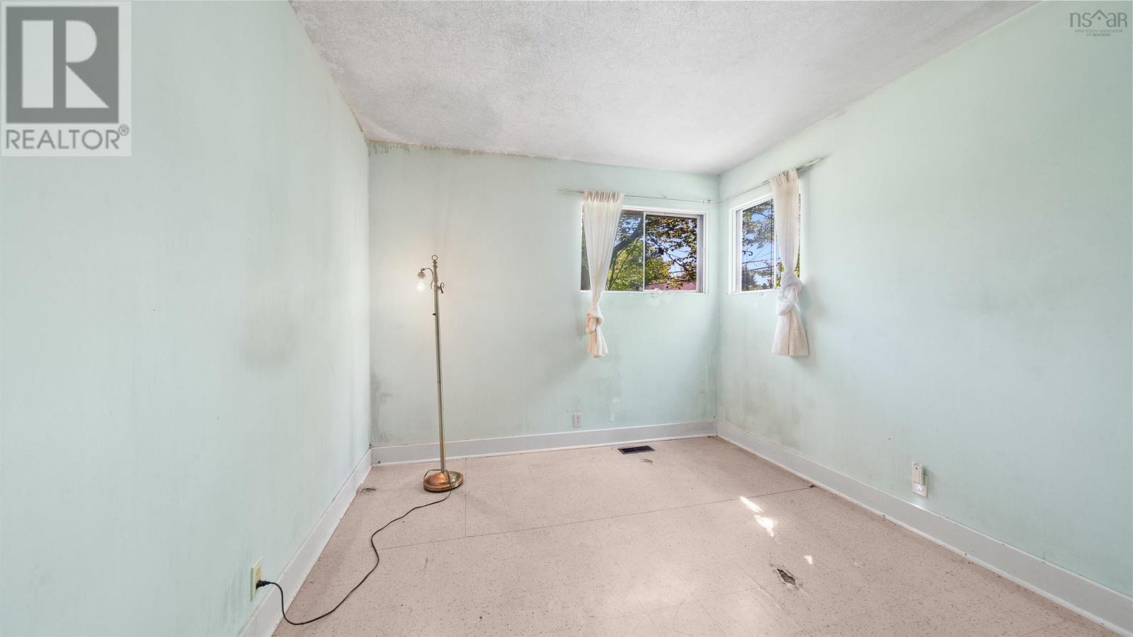 51 Pinehill Drive Property Photo 13