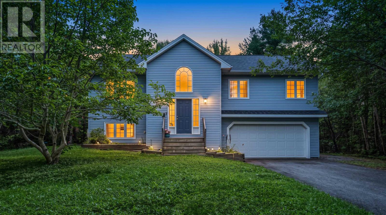 15 Burlington Lane