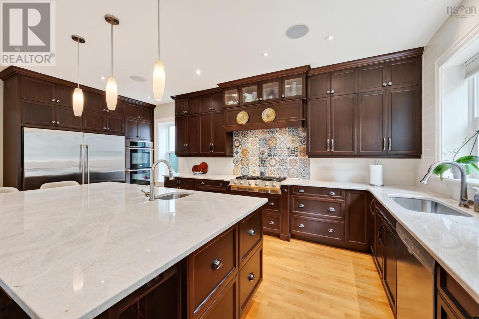 56 Whitney Avenue Property Photo 9