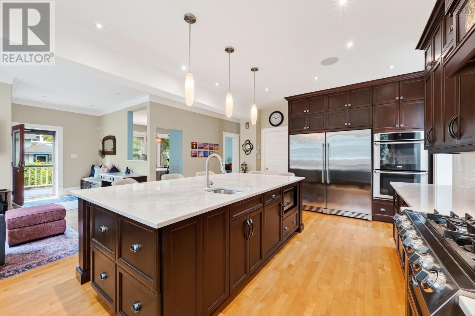 56 Whitney Avenue Property Photo 11