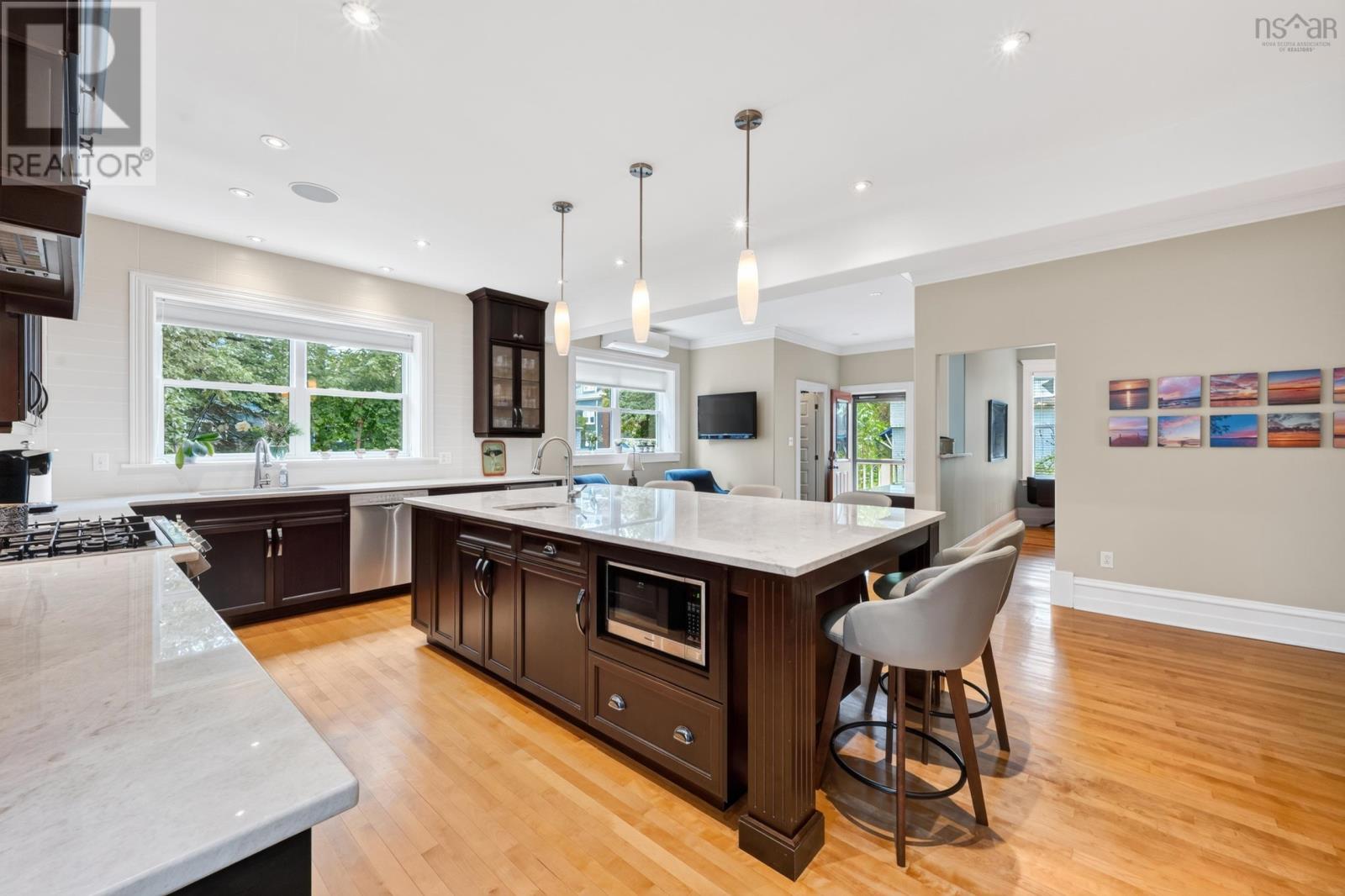 56 Whitney Avenue Property Photo 12